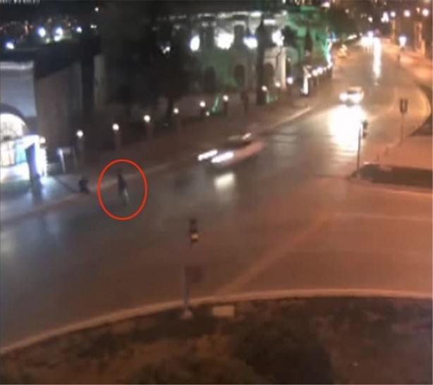 Foto - Yayaya çarpıp böyle kaçtı!