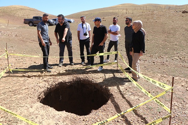 Foto - Yaylada oluşan çöküntünün sebebi belli oldu