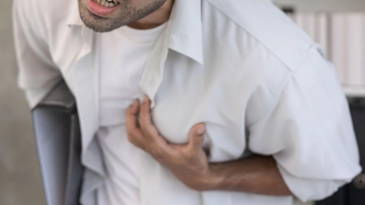 Foto - Yaz aylarında artış gösteriyor! Kalp krizinin 5 sinsi belirtisi açıklandı