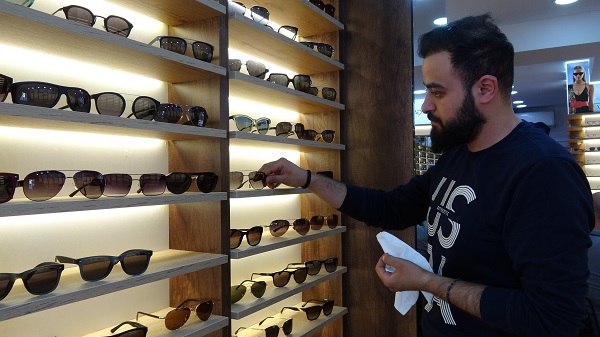 Foto - Yaz geldi kullananlar arttı! Aman dikkat gözlerinizi kaybedebilirsiniz