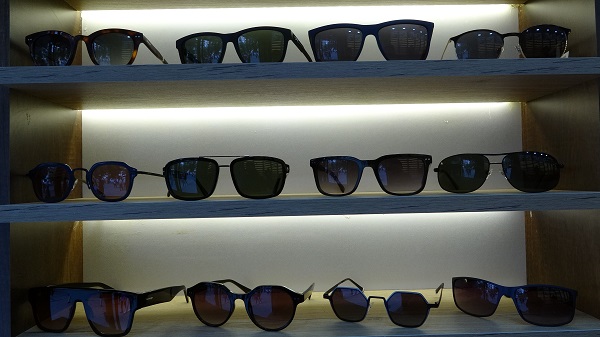 Foto - Yaz geldi kullananlar arttı! Aman dikkat gözlerinizi kaybedebilirsiniz