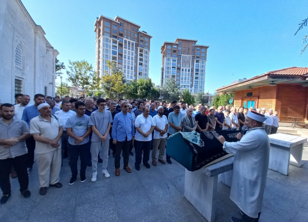 Foto - Yazarımız Ahmet Gülümseyen'in anne acısı