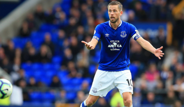 Foto - Yazıklar olsun size İzlandalılar! Bu adamı İzmir'e mi getirdiniz? Haydi şimdi gidin bakalım! Ayağa kaldıracak gelişme…