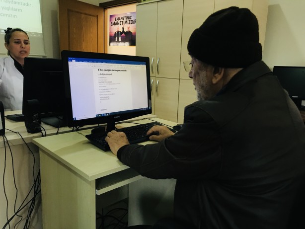 Foto - Yazıldığı kurs şaşırttı! Yaş 70 iş bitmemiş