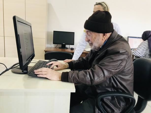 Foto - Yazıldığı kurs şaşırttı! Yaş 70 iş bitmemiş