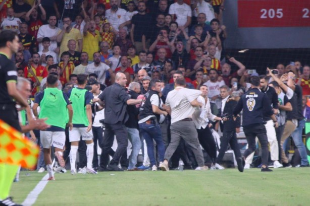 Foto - Yazılı açıklamada bulundu! Ali Koç'u yere seren adamdan yeni mesaj