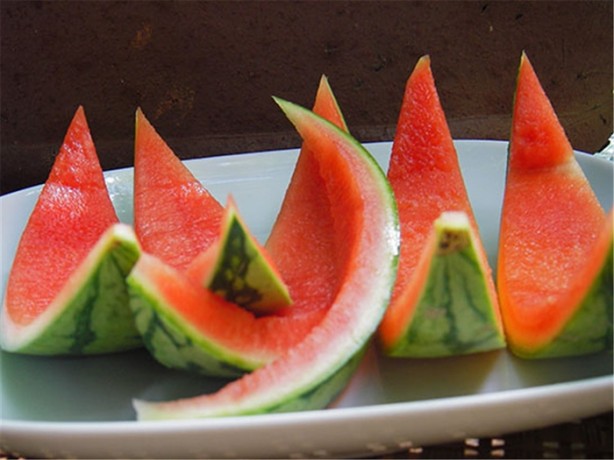 Foto - Yazın gözde meyvesi karpuzun yararları