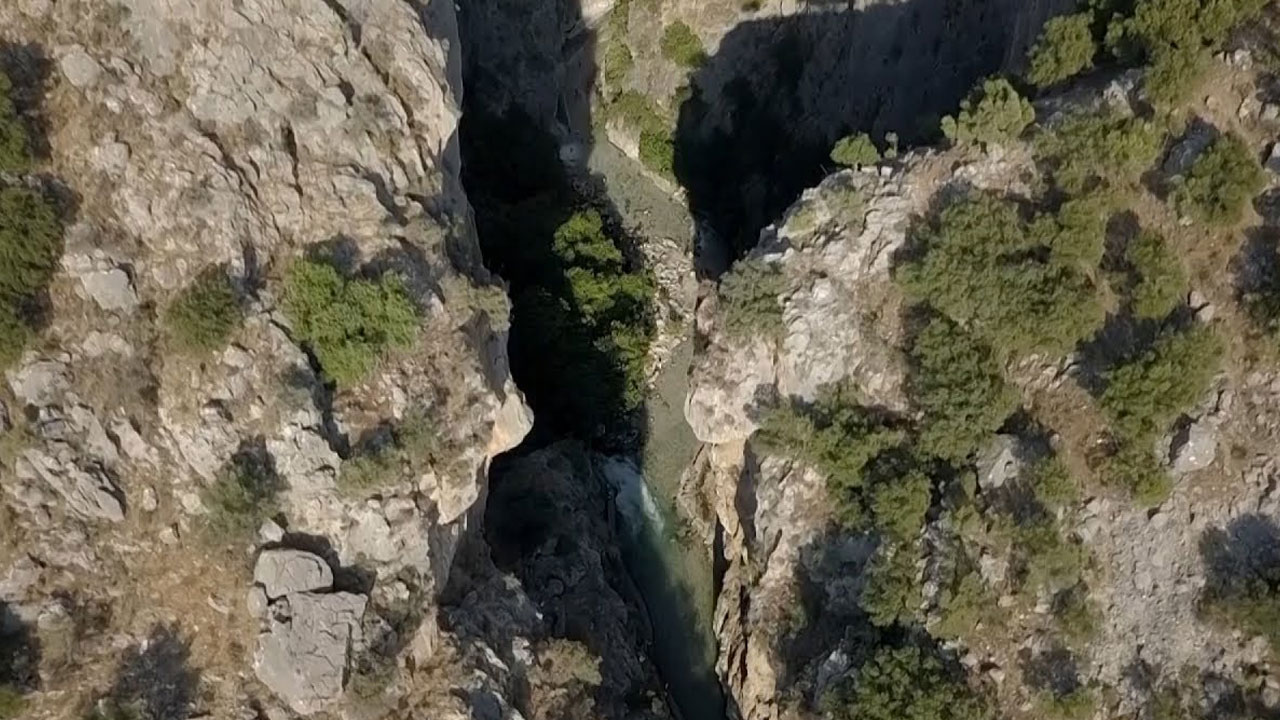 Foto - Yazın kavurucu sıcağından kaçış: Saklıkent’te püfür püfür bir güne ne dersiniz?