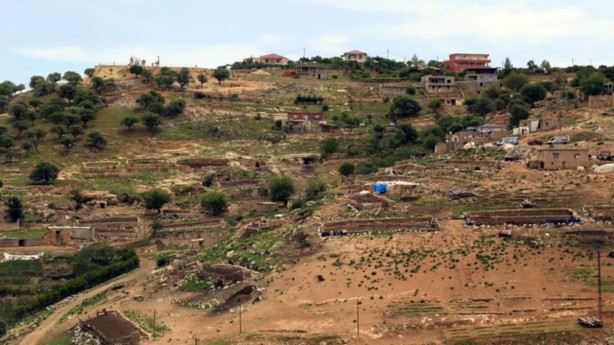 Foto - Yazları 9, kışları 20 ailenin yaşadığı bu köyden petrol fışkırıyor!