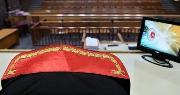Foto - Yediği haltlar saymakla bitmiyor! Böyle hakime olmaz olsun