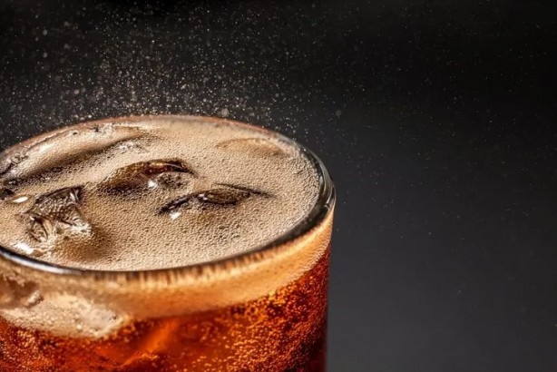 Foto - Yedikçe ömürden çalan besin belli oldu!