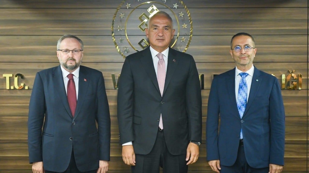 YEE’de kan değişimi