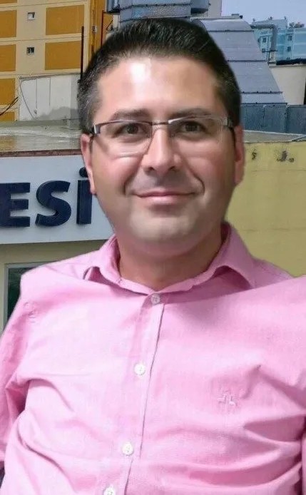 Foto - Yeğenlerini belediyeye alan CHP’li başkana tepkiler çığ gibi!