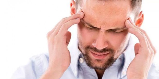 Foto - Yemek sonrası oluşan baş ağrısının 5 nedeni