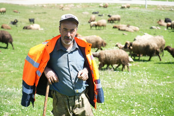 Foto - Yemek ve giyim giderleri de karşılanıyor! 40 bin TL maaşla çalışacak kimseyi bulamıyorlar