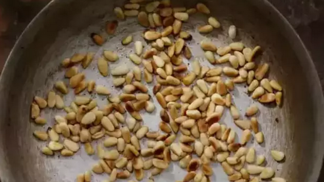 Foto - Yemeklerin içerisine bir avuç ekleyin! Yüzyıllardır yemeklerde kullanılıyor: Kolesterolü damardan kazıyor ve...