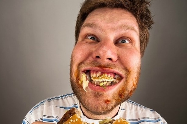 Foto - Yemekte bunları yapmayın!