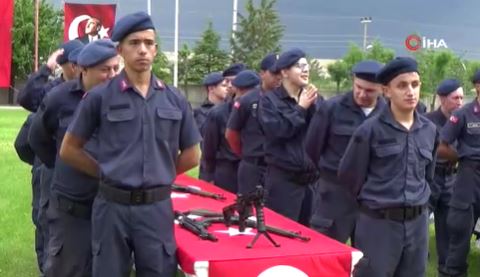 Foto - Yemin ederek askerlik görevini tamamlayan engelli bireyler gönüllerince eğlendi!