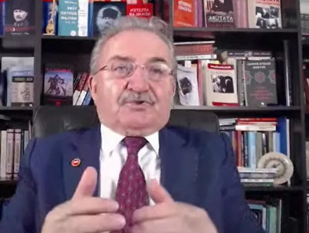 Foto - Yeminine ihanet ettin Namık Bey