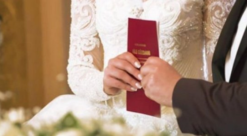 Yeni evleneceklere 150 bin lira faizsiz kredi müjdesi! Duyan duymana haber etsin, işte detaylar belli oldu