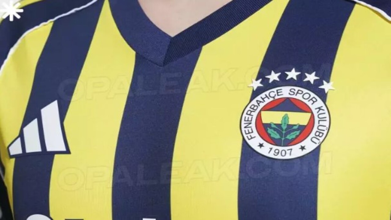 Foto - Yeni forma sızdırıldı, sosyal medya karıştı! Fenerbahçe taraftarı ikiye bölündü