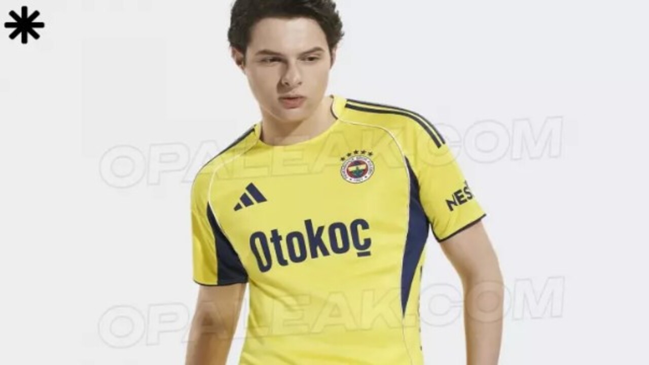 Foto - Yeni forma sızdırıldı, sosyal medya karıştı! Fenerbahçe taraftarı ikiye bölündü