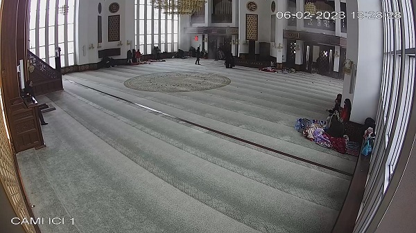 Foto - Yeni görüntüler ortaya çıktı! Deprem anı kameralara böyle yansıdı