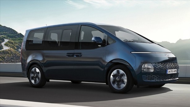 Yeni Hyundai Staria Türkiye'de satışa sunuldu! İşte Staria'nın fiyatı ve özellikleri