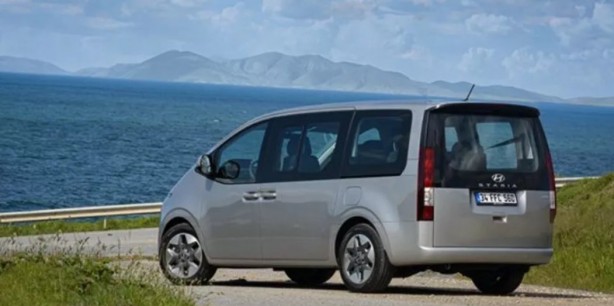 Foto - Yeni Hyundai Staria Türkiye'de satışa sunuldu! İşte Staria'nın fiyatı ve özellikleri