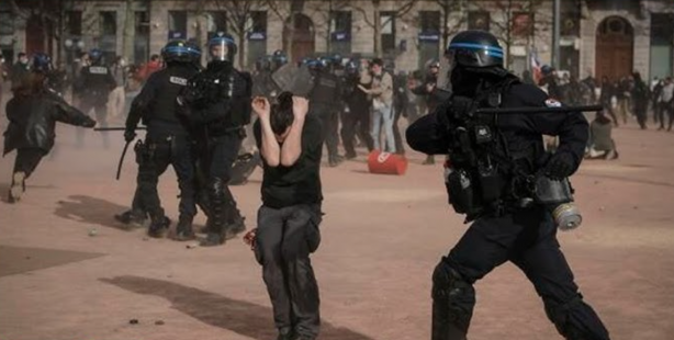 Foto - Yeni Kaledonya’daki olaylardan MİT'i sorumlu tutuyorlardı... "Kuşatma altındayız"