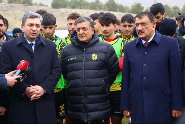 7,4'lük deprem sonrası Yeni Malatyaspor kalecisinden acı haber