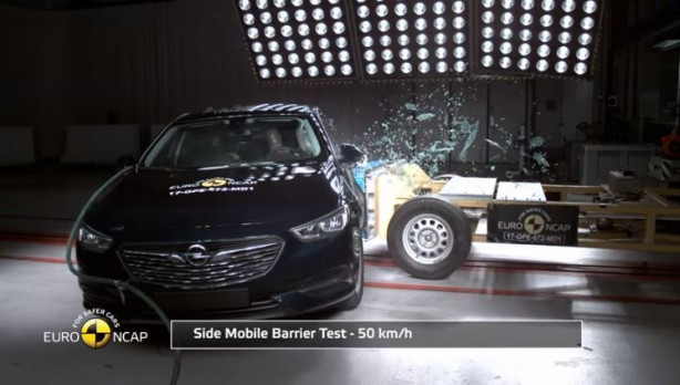 Foto - Yeni modeller çarpışma testine sokuldu!