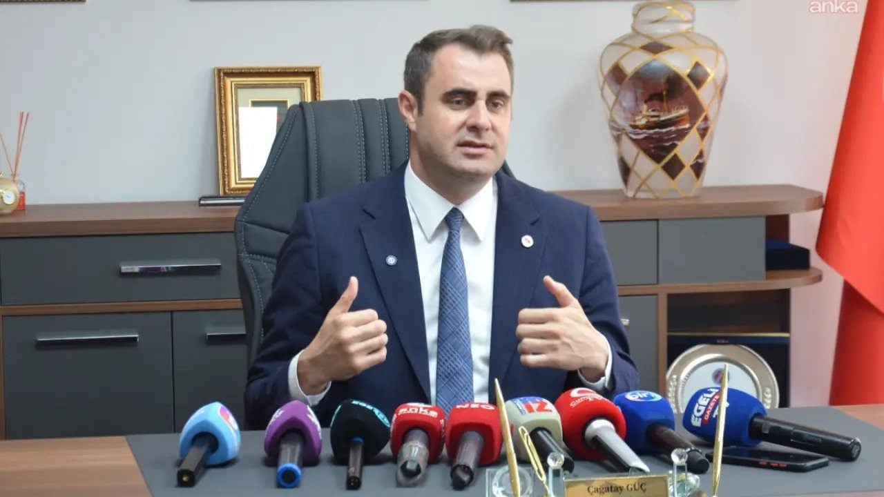 Foto - YENİ Partili isim "Mesajlarıma bile dönmüyor" dedi! Cemil Tugay’ın AK Parti’ye katılması neredeyse kesinleşti
