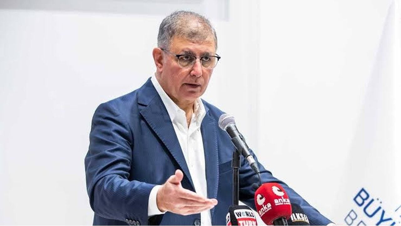 Foto - YENİ Partili isim "Mesajlarıma bile dönmüyor" dedi! Cemil Tugay’ın AK Parti’ye katılması neredeyse kesinleşti