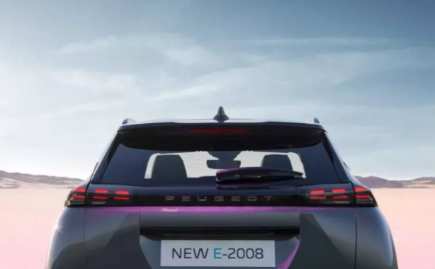 Foto - Yeni Peugeot 2008 E görücüye çıktı