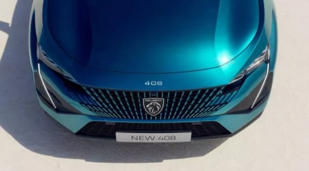 Foto - Yeni Peugeot 408 vitrine çıktı