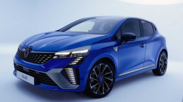 Yeni Renault Clio tanıtıldı! Büyük sürpriz yaptılar