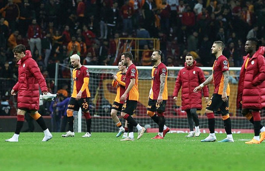 Foto - Yeni silahını ilan etti! Galatasaray'ın yıldızına kafayı taktılar...