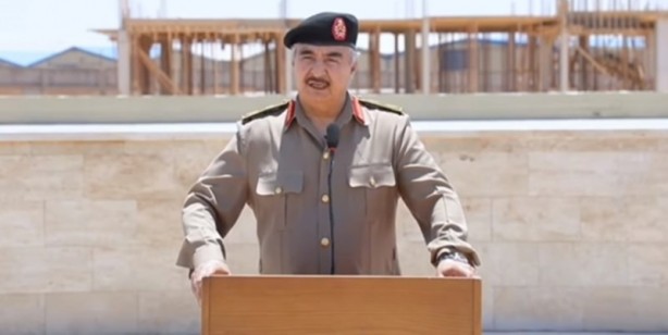 Foto - Darbeci Hafter bir avuç askerle Türkiye ve Başkan Erdoğan'ı tehdit etti