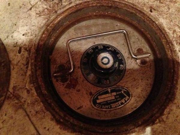 Foto - Yeni taşındığı evin bahçesinden bakın ne çıktı!