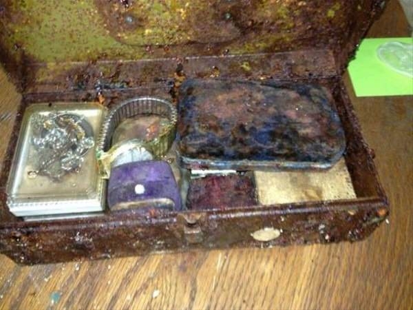 Foto - Yeni taşındığı evin bahçesinden bakın ne çıktı!