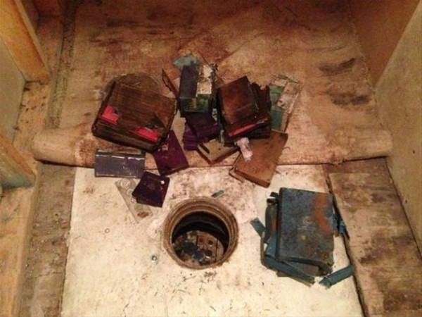 Foto - Yeni taşındığı evin bahçesinden bakın ne çıktı!