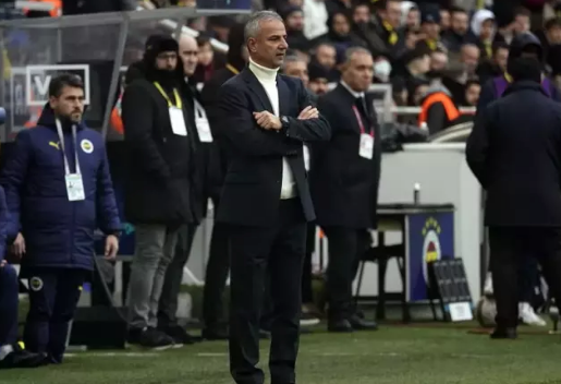 Foto - Yeni transfer moral bozunca mumla arar oldu: Son dakika açıklama: Her takım isteyecek: Fenerbahçe’den olay kaleci kararı…