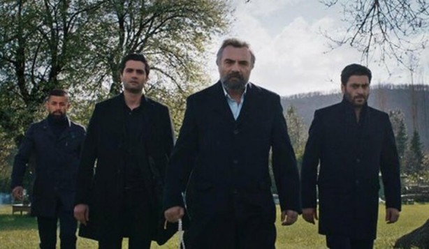 Yeni yılın ilk bombası patladı! Eşkıya Dünya'ya Hükümdar Olmaz'dan çok konuşulan 'Diriliş Ertuğrul' hamlesi