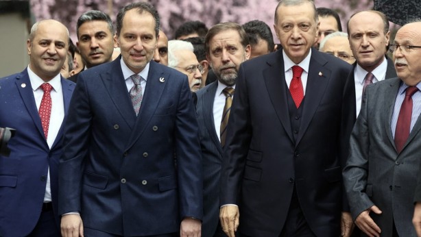 Foto - "Yeniden Refah" kolpası! Ahmet Hakan, "Ben Fatih Erbakan’ın yerinde olsam" deyip bombanın büyüğünü patlattı 