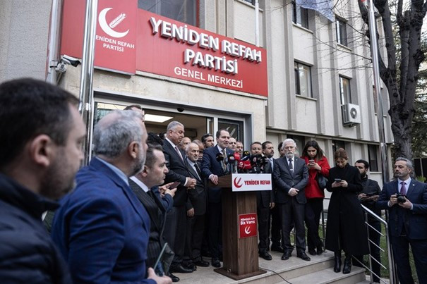 Foto - Yeniden Refah Partisi'nde büyük deprem! İki isim bir anda istifa etti