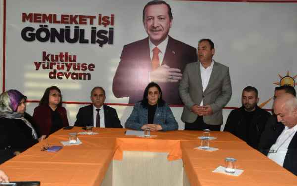 Foto - Yeniden Refah Partisi'nde deprem! 'Bize darbe yaptılar' deyip AK Parti'ye katıldılar
