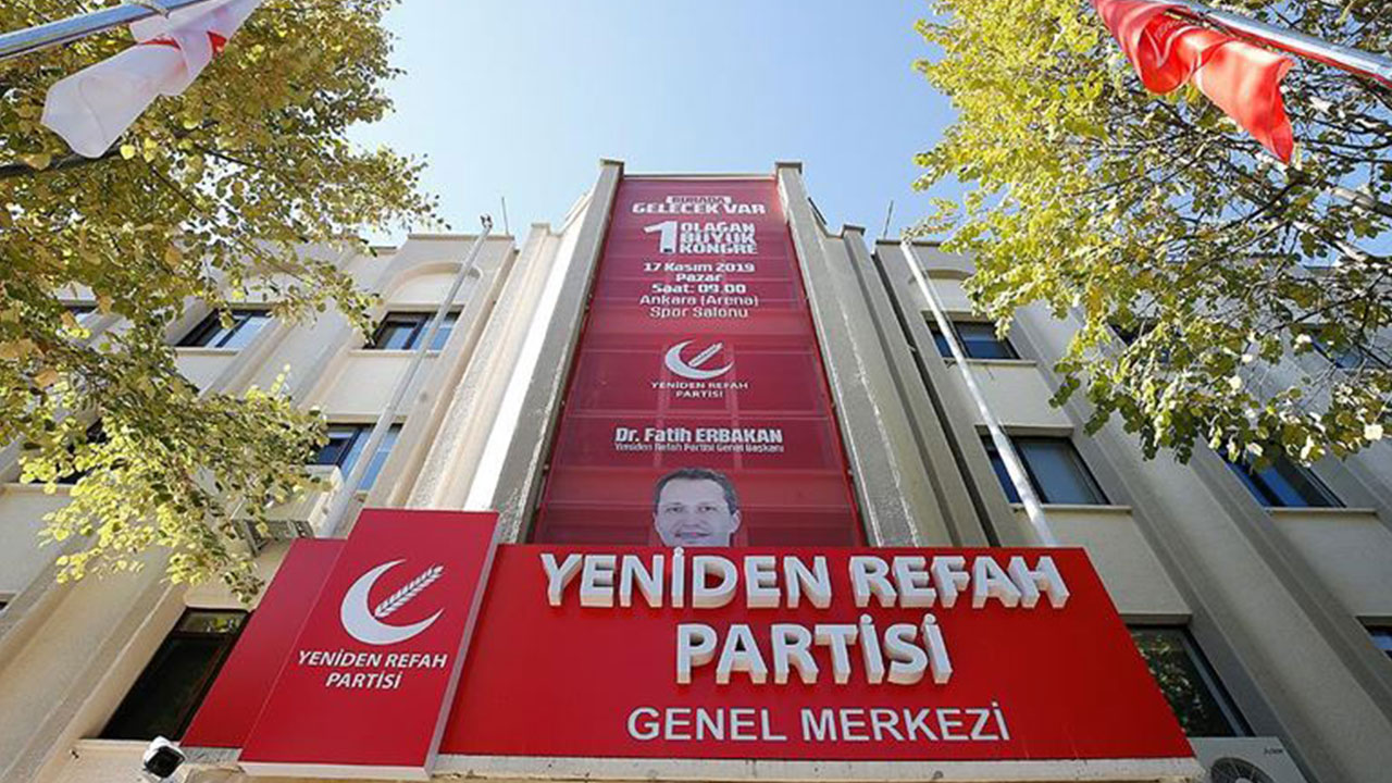 Foto - Yeniden Refah Partisi'nde deprem! 'Kimse bizi dinlemiyor' deyip peş peşe istifa kararı aldılar