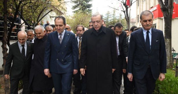 Yeniden Refah Partisi'nden AK Parti'ye son ittifak teklifi: Ümitli değiliz ama o dört yeri istiyoruz