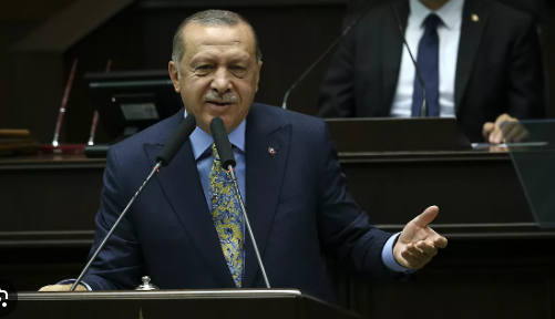 Foto - Yeniden Refah'ın yüzde 7 oy almasına şaşıran Teoman'dan Erdoğan açıklaması: Arkasından sürükleyebiliyor